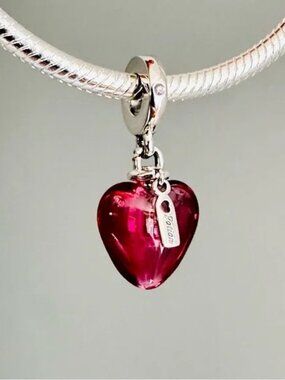 New Authentic PANDORA LOVE POTION Murano Glass Heart Dangle Charm 793085C01